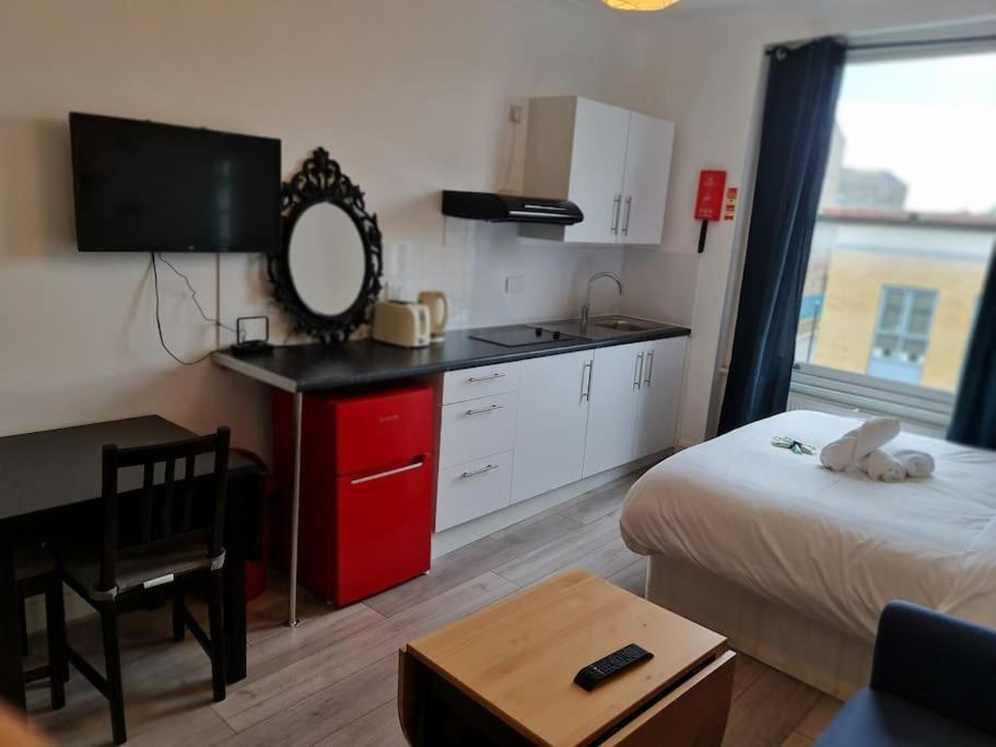 Chic & Modern Studio In Caledonian Rd London Exterior photo